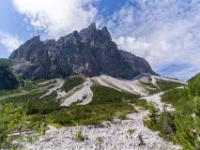 Bei der Hütten Wegteilung unter dem Einserkofel